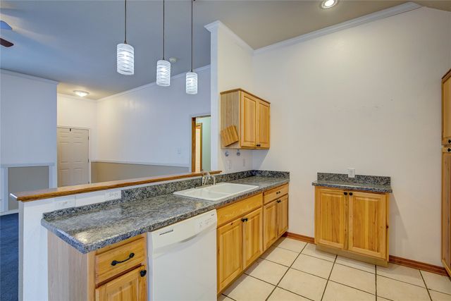 5113 Creek Crossing Drive, Greenville, TX 75402