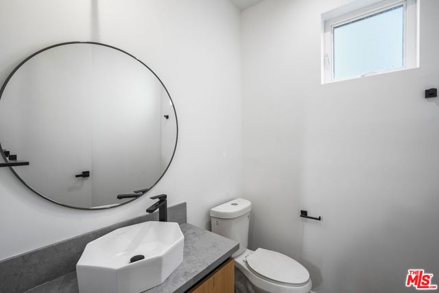 839 N Mccadden Pl C, Los Angeles, CA 90038