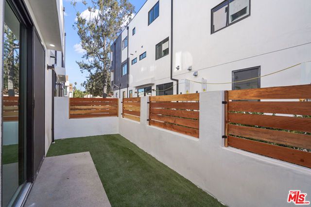 839 N Mccadden Pl C, Los Angeles, CA 90038