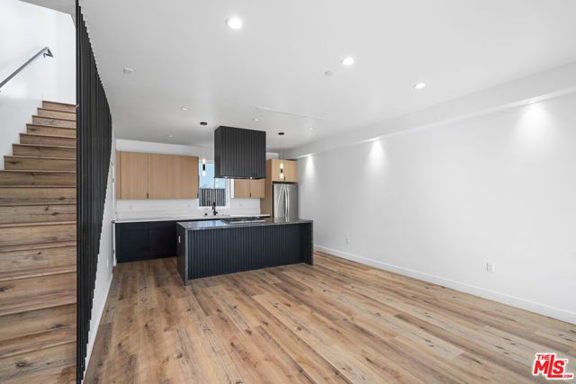 839 N Mccadden Pl C, Los Angeles, CA 90038