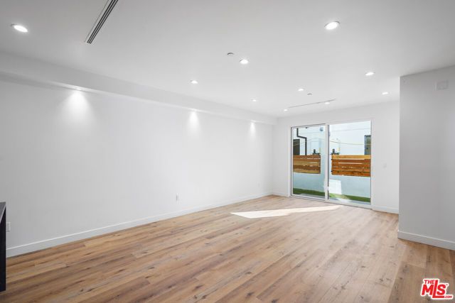 839 N Mccadden Pl C, Los Angeles, CA 90038