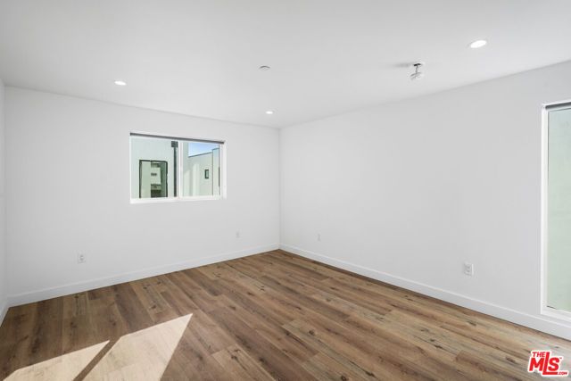 839 N Mccadden Pl C, Los Angeles, CA 90038