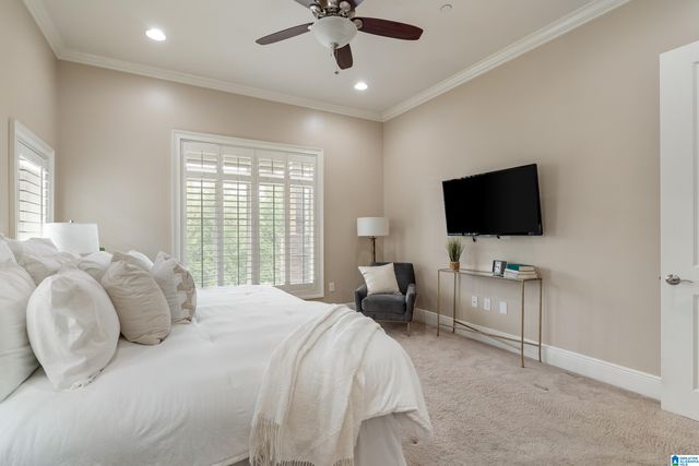 200 Hallman Hl E Apt 217, Homewood, AL 35209