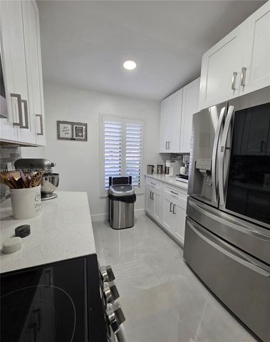 15619 Bottlebrush Cir, Delray Beach, FL 33484