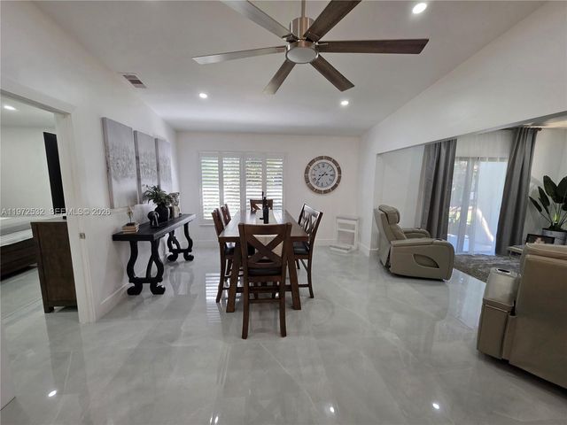 15619 Bottlebrush Cir, Delray Beach, FL 33484