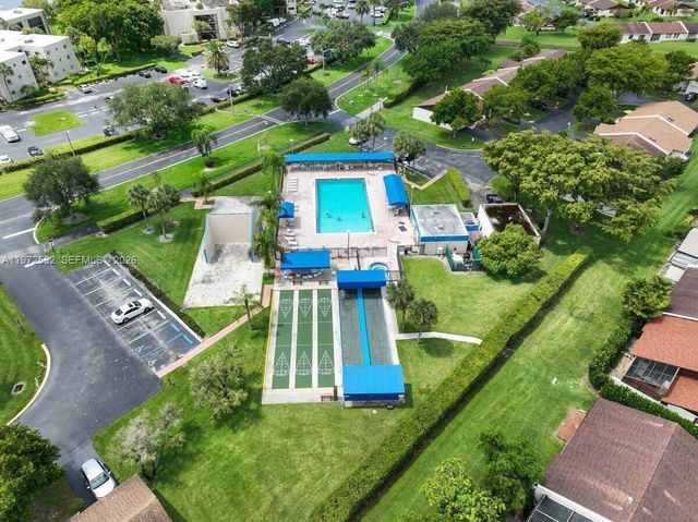 15619 Bottlebrush Cir, Delray Beach, FL 33484