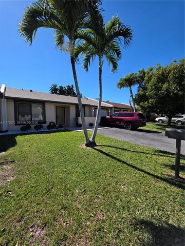 15619 Bottlebrush Cir, Delray Beach, FL 33484