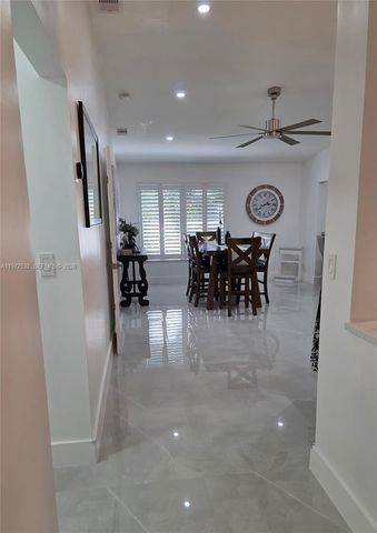 15619 Bottlebrush Cir, Delray Beach, FL 33484