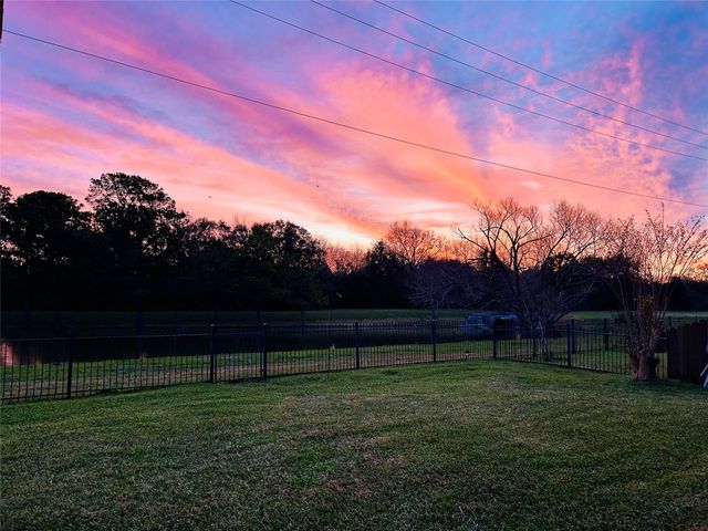 2213 Jernigan Ford, Dickinson, TX 77539