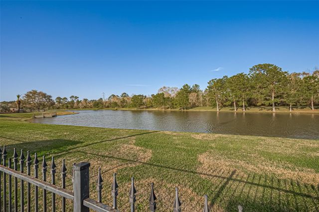 2213 Jernigan Ford, Dickinson, TX 77539