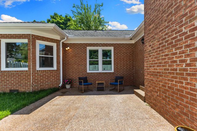 200 Bramley Pl, Franklin, TN 37069