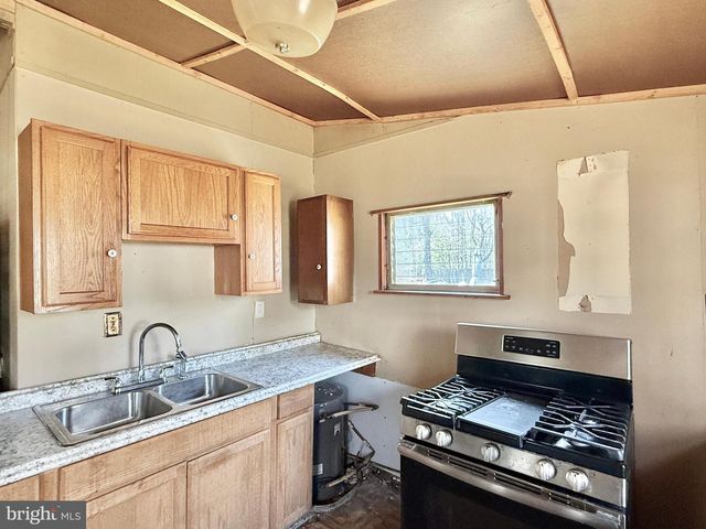 6315 WHITTIER DR, Millville, NJ 08332