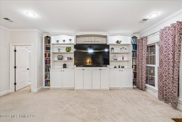 7499 W Ridge Lane, Olive Branch, MS 38654