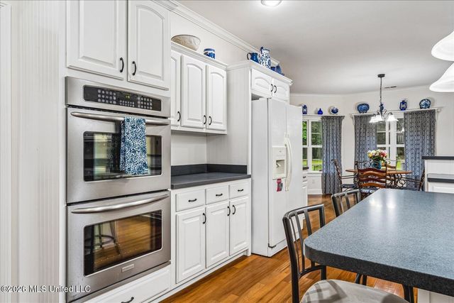 7499 W Ridge Lane, Olive Branch, MS 38654