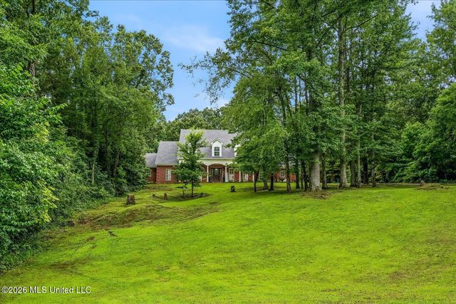 7499 W Ridge Lane, Olive Branch, MS 38654