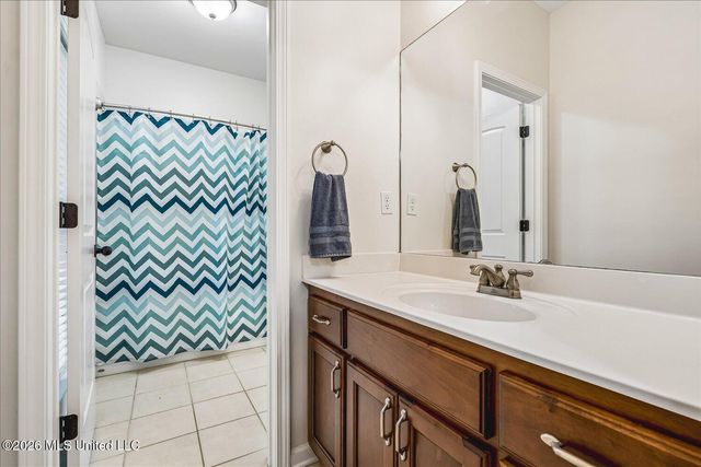 7499 W Ridge Lane, Olive Branch, MS 38654