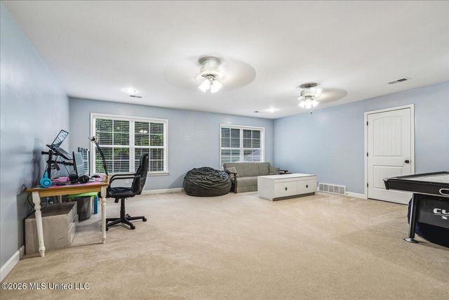 7499 W Ridge Lane, Olive Branch, MS 38654
