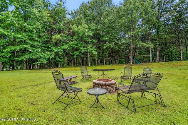 7499 W Ridge Lane, Olive Branch, MS 38654