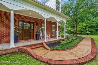 7499 W Ridge Lane, Olive Branch, MS 38654