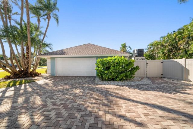119 13TH STREET, Belleair Beach, FL 33786