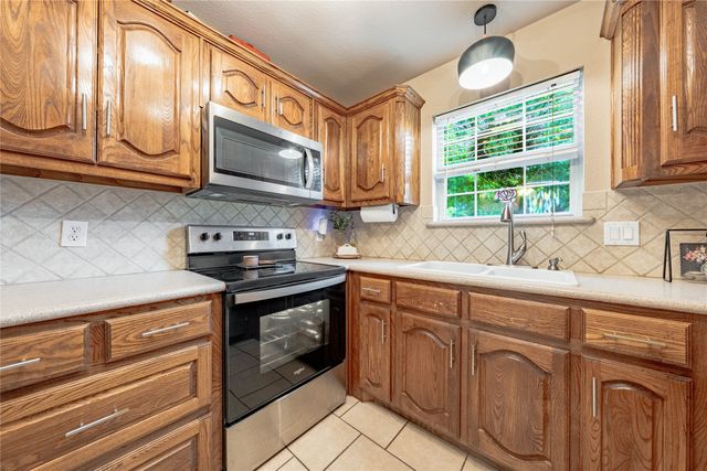 10481 County Road 4022, Kemp, TX 75143