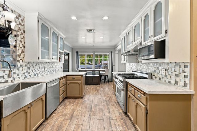 9625 Orion, North Hills, CA 91343