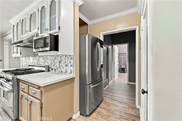 9625 Orion, North Hills, CA 91343