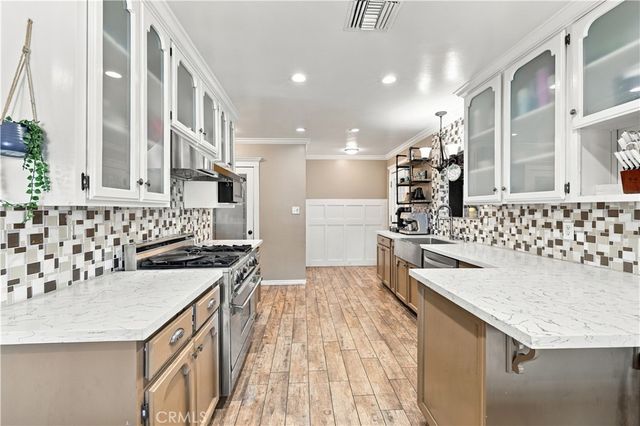 9625 Orion, North Hills, CA 91343