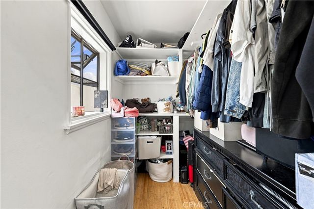 9625 Orion, North Hills, CA 91343