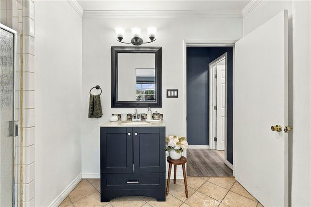 9625 Orion, North Hills, CA 91343