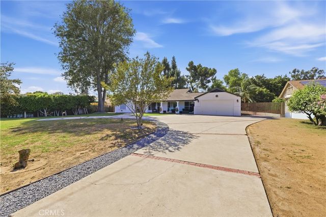 9625 Orion, North Hills, CA 91343
