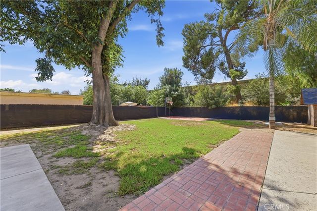 9625 Orion, North Hills, CA 91343