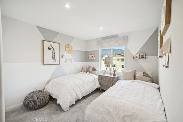 16079 Montenegro Lane, Fontana, CA 92336