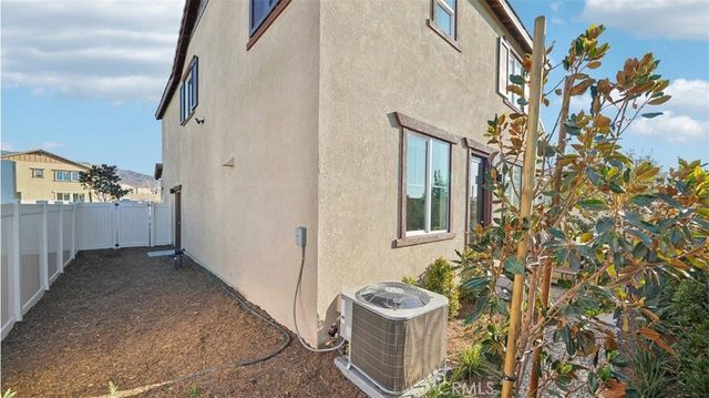 16079 Montenegro Lane, Fontana, CA 92336