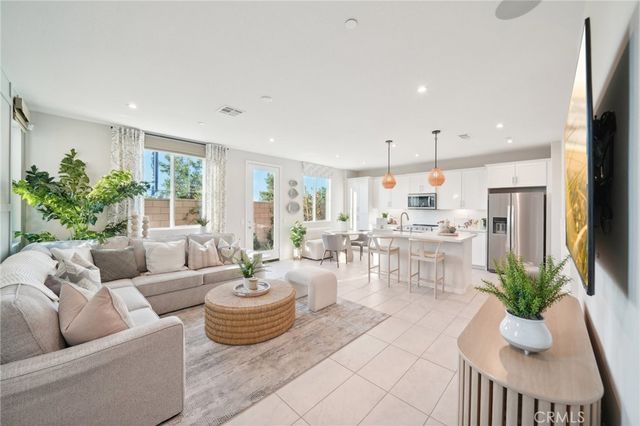 16079 Montenegro Lane, Fontana, CA 92336