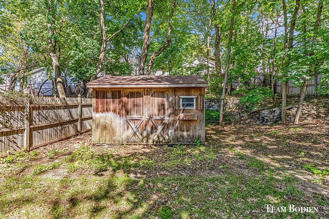620 Prospect Avenue, Grand Rapids, MI 49503