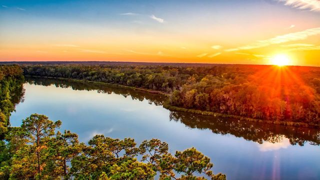 1008 Shoal Creek Trail, Conroe, TX 77304