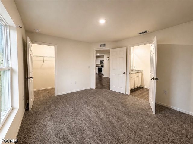 936 Panda DR, Lehigh Acres, FL 33974