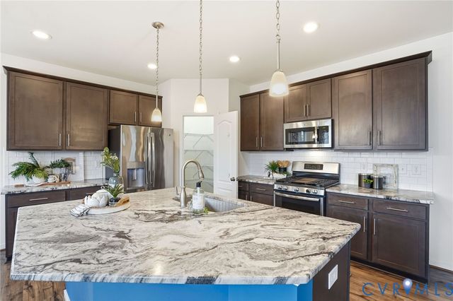 9425 Seayfield Ln, Mechanicsville, VA 23116