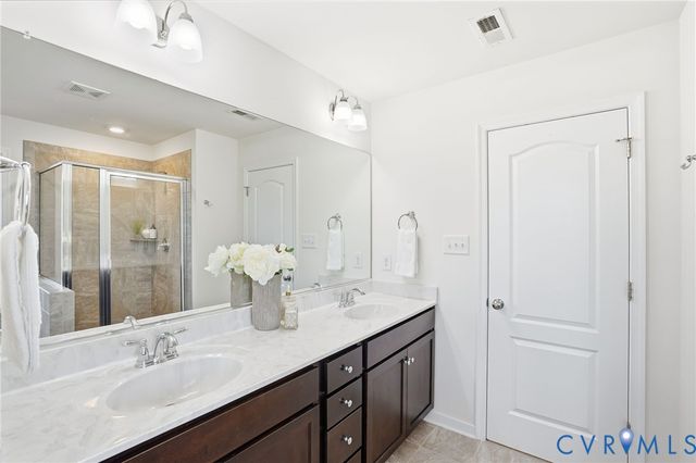 9425 Seayfield Ln, Mechanicsville, VA 23116