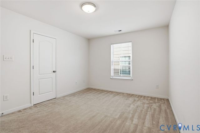 9425 Seayfield Ln, Mechanicsville, VA 23116