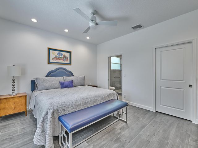 5786 Island Reach Lane, Boynton Beach, FL 33437