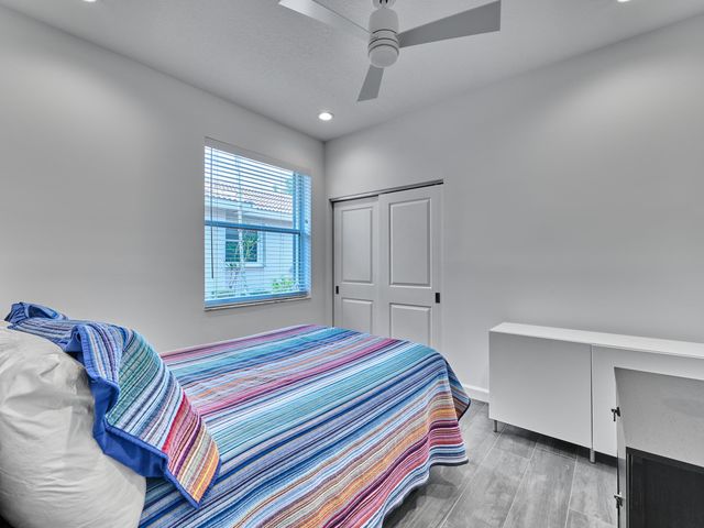 5786 Island Reach Lane, Boynton Beach, FL 33437