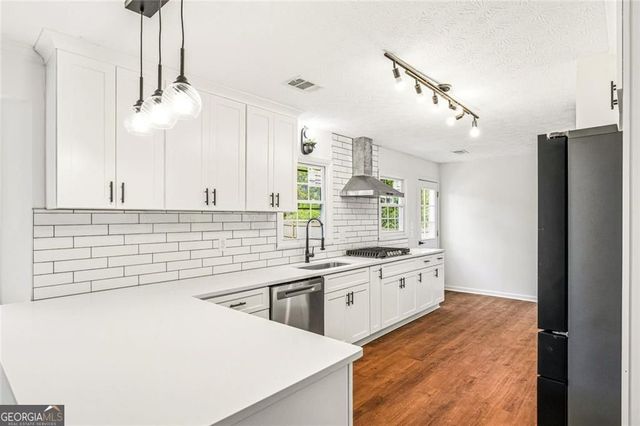 4085 Vicksburg Drive, Lawrenceville, GA 30044