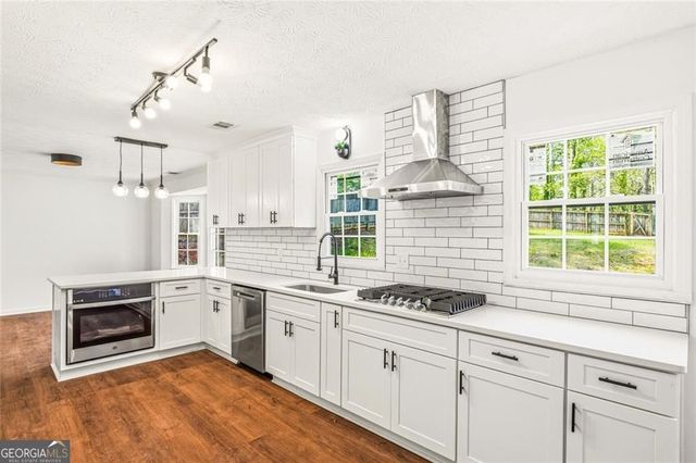 4085 Vicksburg Drive, Lawrenceville, GA 30044