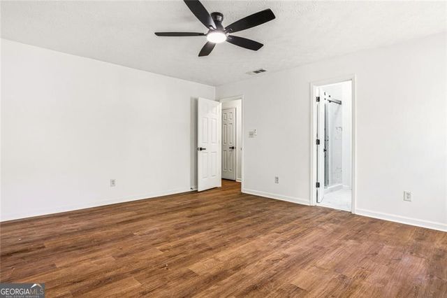 4085 Vicksburg Drive, Lawrenceville, GA 30044