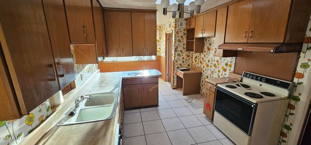 6213 BELTON Road, El Paso, TX 79912