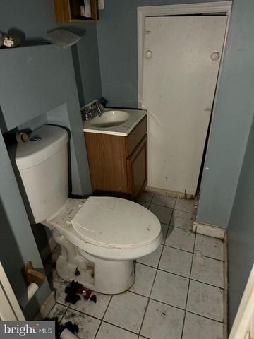 607 HAMPTON DR, Oxon Hill, MD 20745