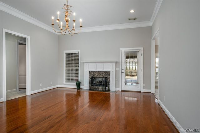 702 Greenbriar, Northport, AL 35473