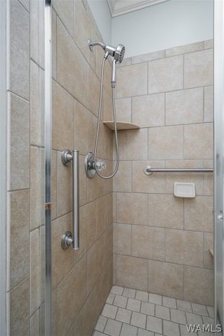 702 Greenbriar, Northport, AL 35473